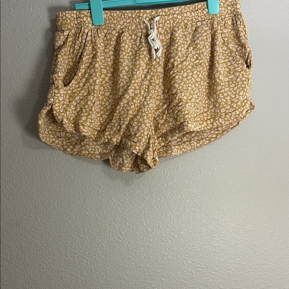 Billabong Tan and White Patterned Athletic Shorts